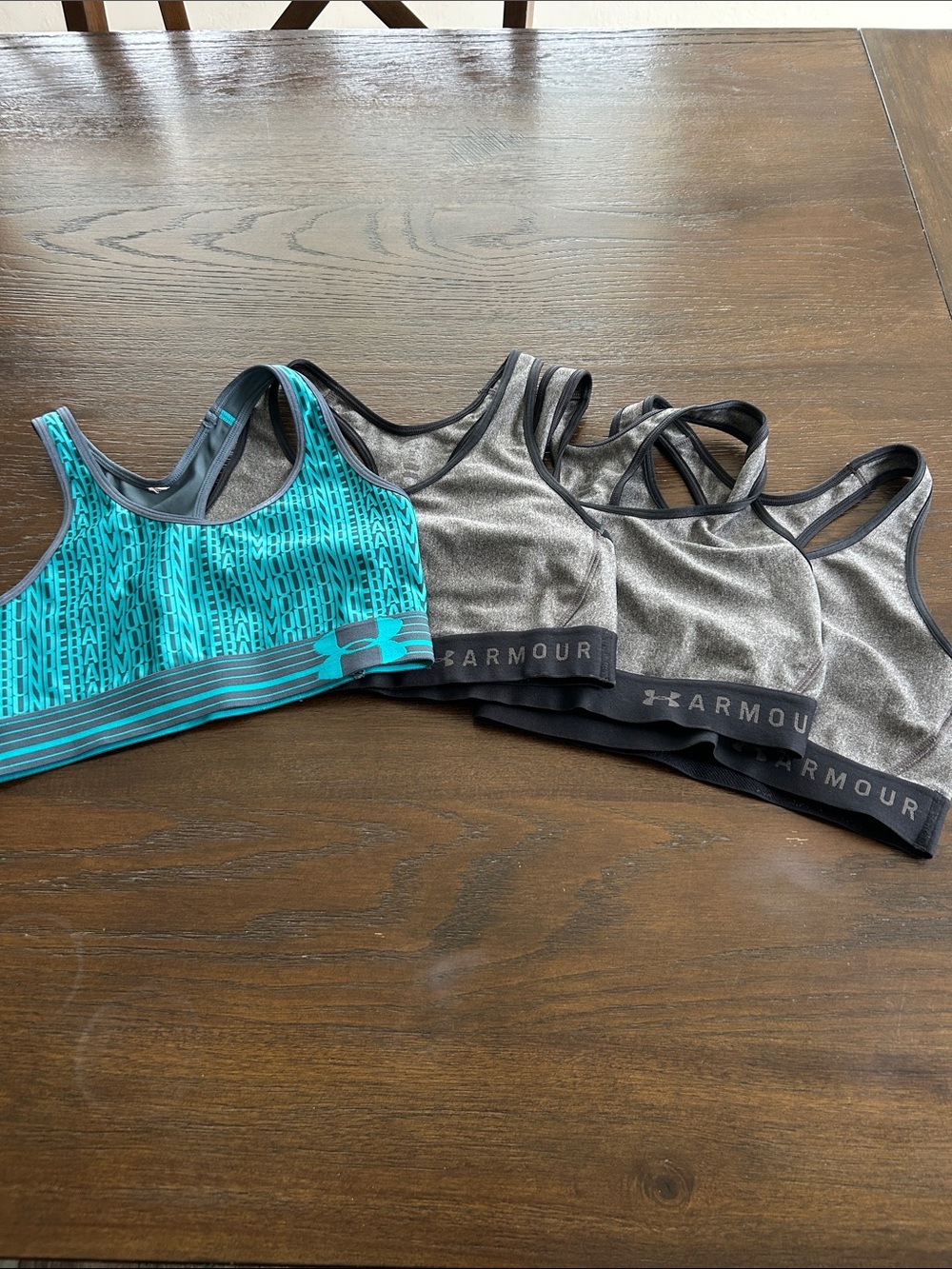 Under Armour set of 4 sports bra
